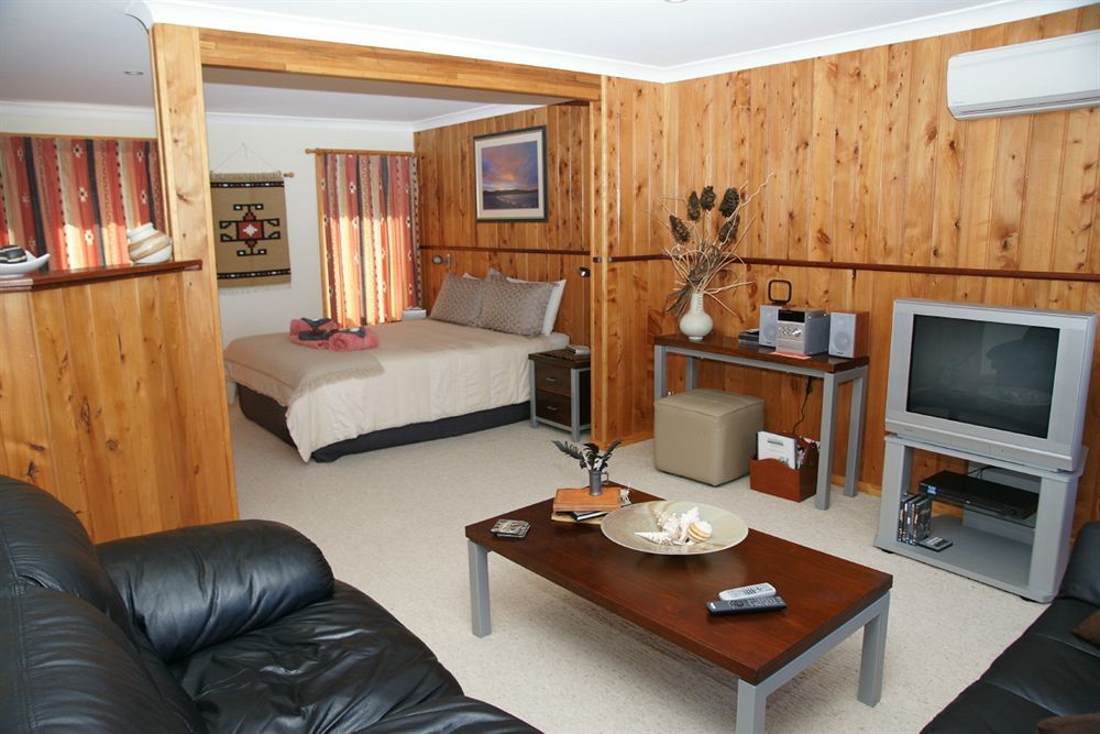 Bed In The Treetops B&B Сент-Хеленс Экстерьер фото